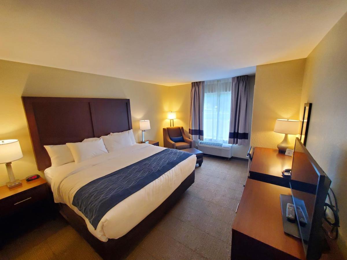 Comfort Inn & Suites Munising-Lakefront 외부 사진