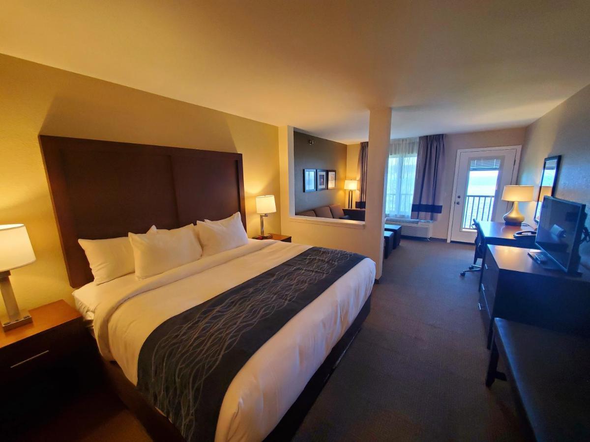 Comfort Inn & Suites Munising-Lakefront 외부 사진